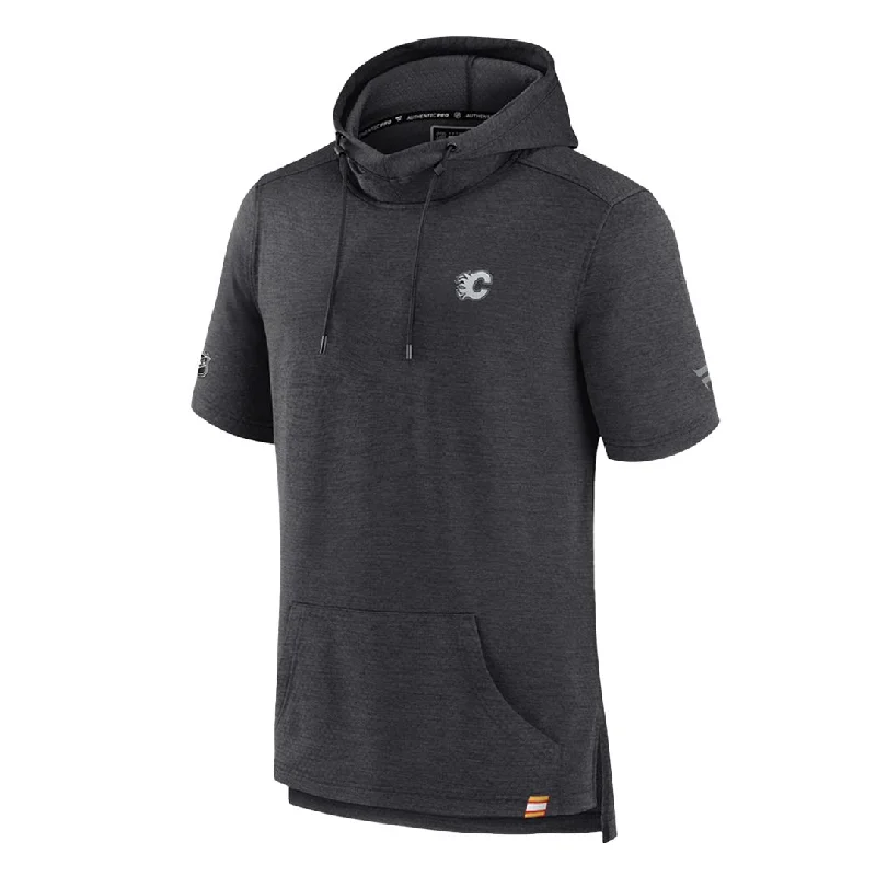 men's henley shirt with contrast color sleeves Fanatics - Men's Calgary Flames Authentic Pro Short Sleeve Hoodie (MZLC 914A 2C 02X)